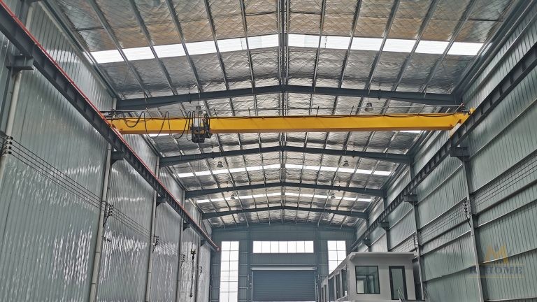 Structural Steel Frame With Crane