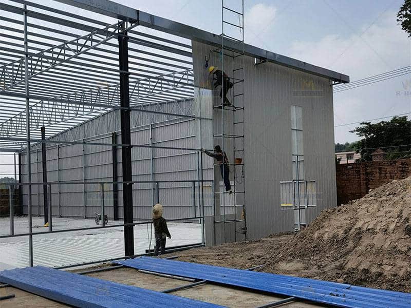 Steel Retail Building Construction