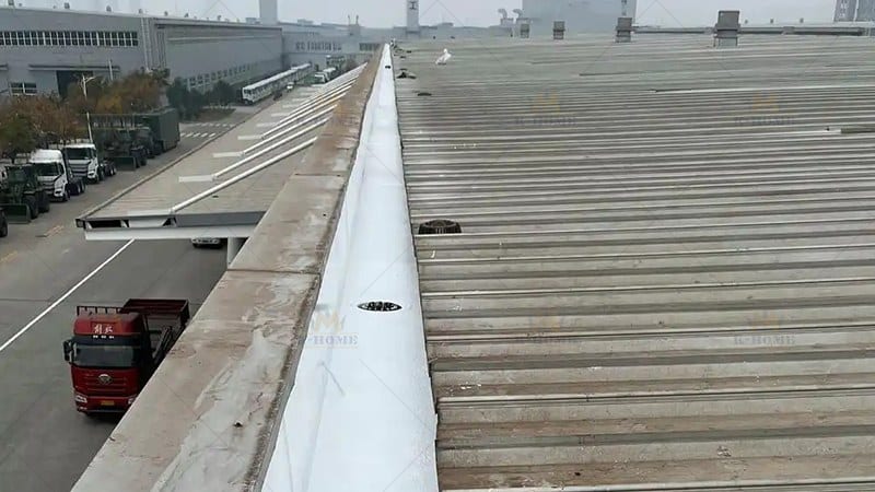 ​​Roof Gutter